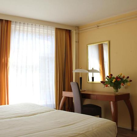 Hotel Alfa Amsterdam Ngoại thất bức ảnh